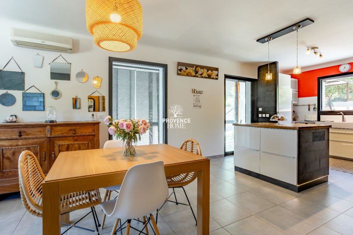 Image No.6-Maison de 5 chambres à vendre à Roussillon