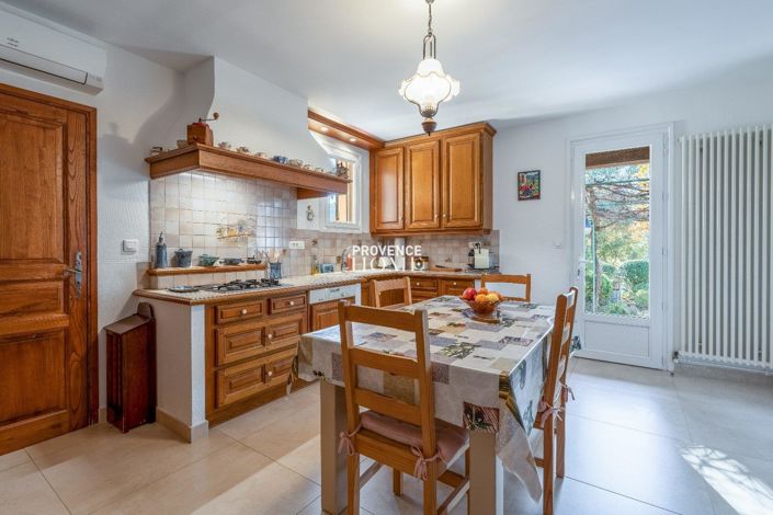 Image No.14-3 Bed House for sale