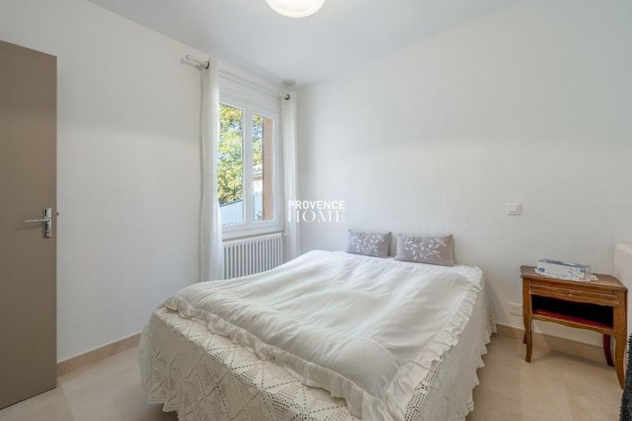 Image No.16-3 Bed House for sale