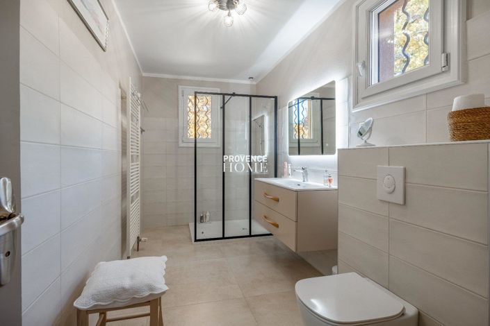 Image No.9-3 Bed House for sale