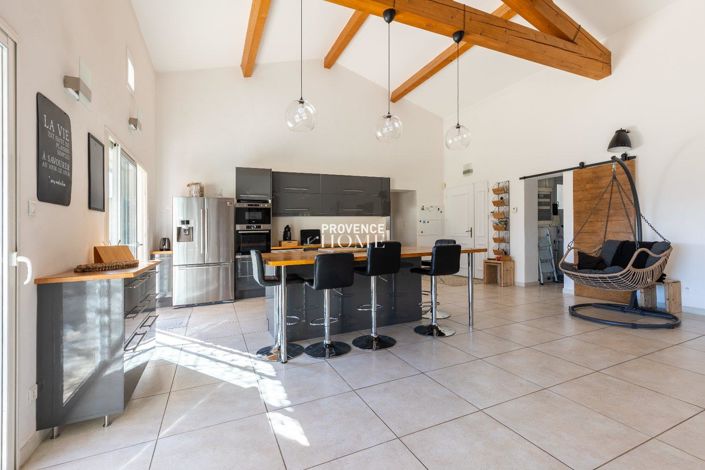 Image No.12-4 Bed House for sale