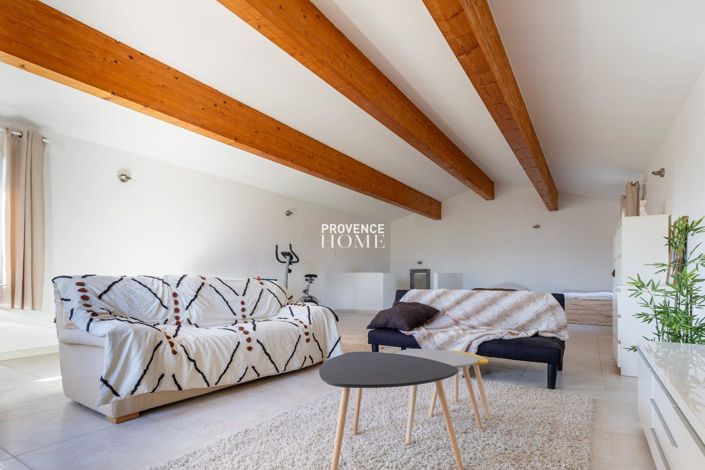 Image No.15-4 Bed House for sale