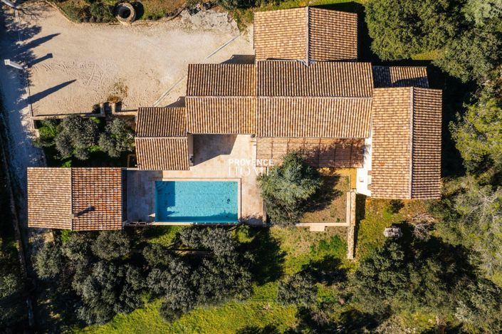 Image No.20-4 Bed House for sale