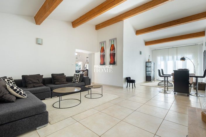 Image No.8-4 Bed House for sale