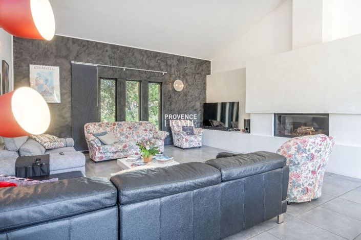 Image No.13-Propriété de 4 chambres à vendre à Oppède