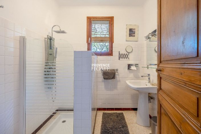 Image No.19-Propriété de 4 chambres à vendre à Oppède