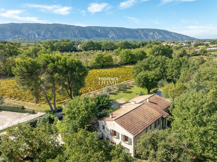 Image No.2-Propriété de 4 chambres à vendre à Oppède