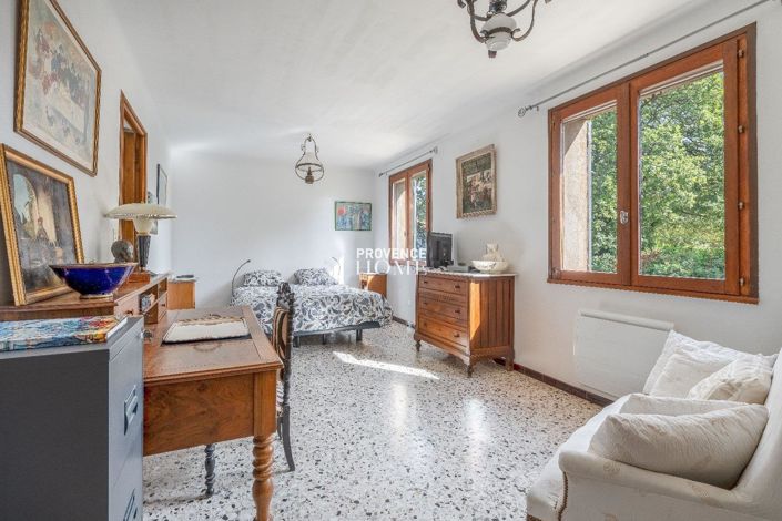 Image No.8-4 Bed Property for sale