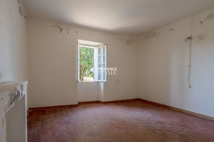 Image No.15-5 Bed House for sale