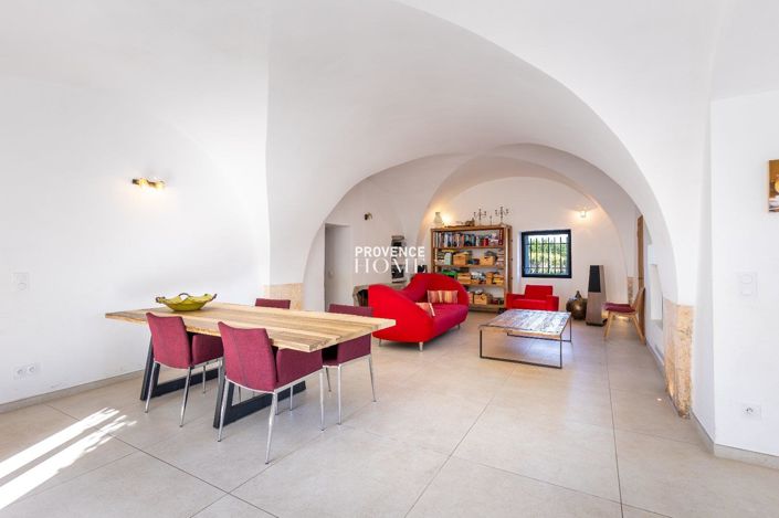 Image No.13-8 Bed House for sale