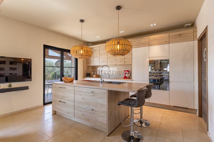 Image No.13-4 Bed House for sale