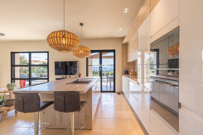 Image No.5-4 Bed House for sale