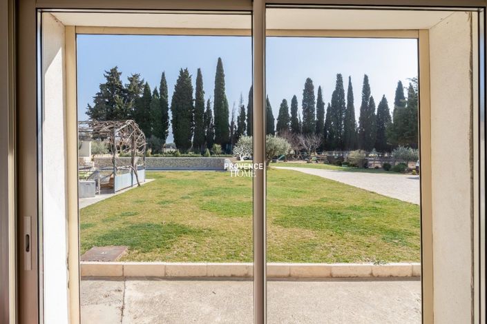 Image No.19-5 Bed Property for sale