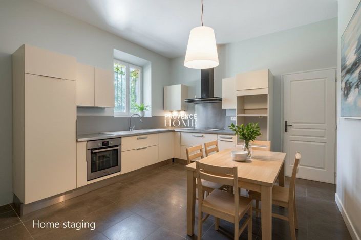 Image No.7-5 Bed House for sale