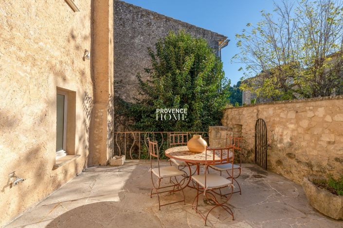 Image No.9-Propriété de 6 chambres à vendre à Oppède