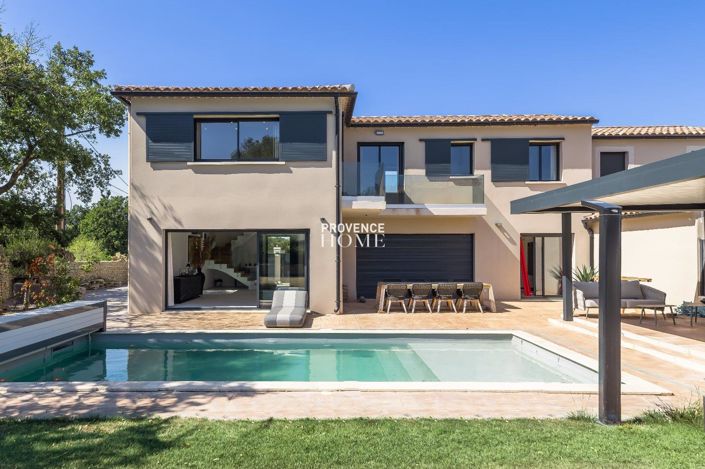 Image No.12-3 Bed House for sale