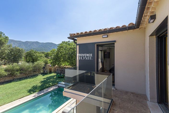 Image No.18-3 Bed House for sale