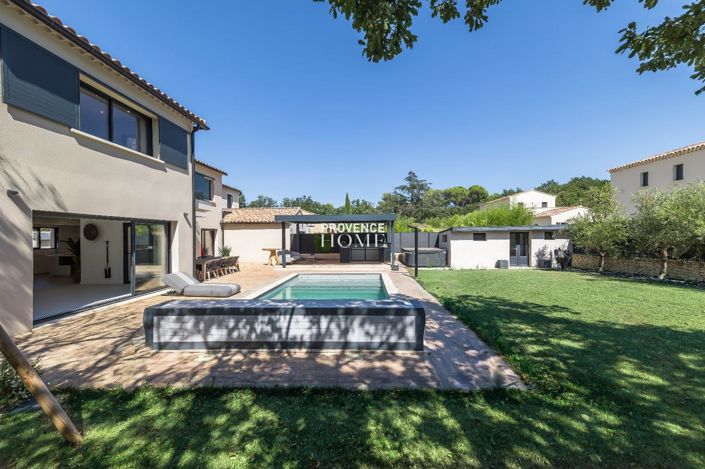 Image No.20-3 Bed House for sale