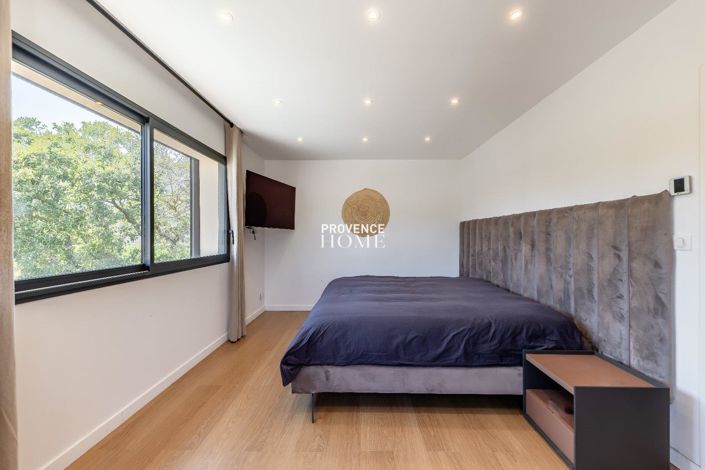 Image No.7-3 Bed House for sale