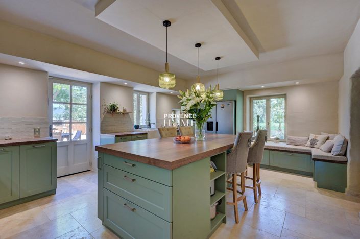 Image No.6-Propriété de 7 chambres à vendre à Roussillon