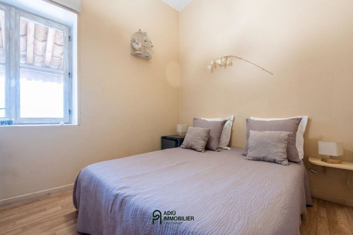 Image No.13-6 Bed House for sale