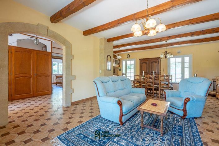 Image No.6-3 Bed House for sale