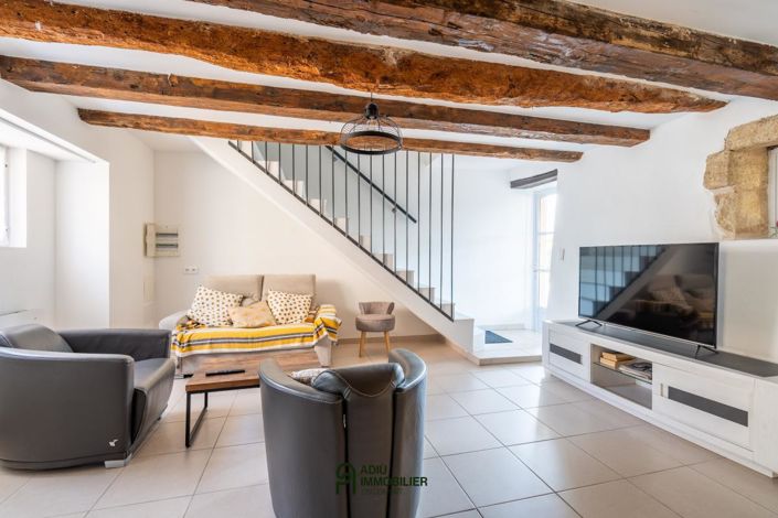 Image No.19-6 Bed House for sale