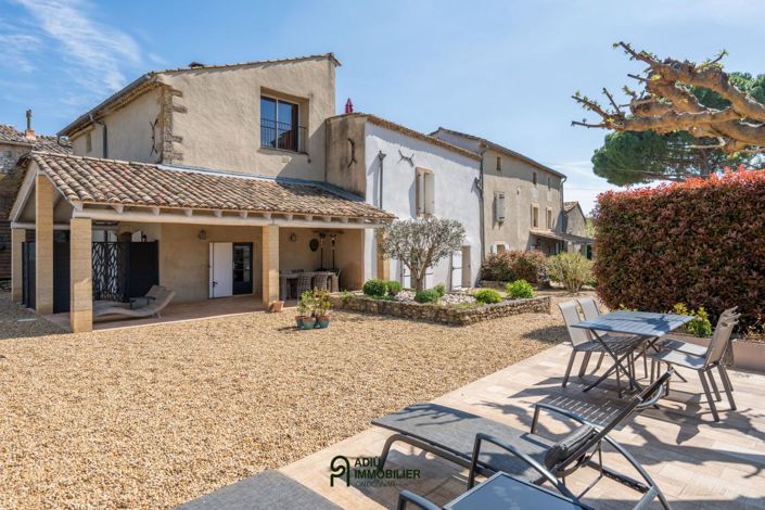 Image No.9-6 Bed House for sale