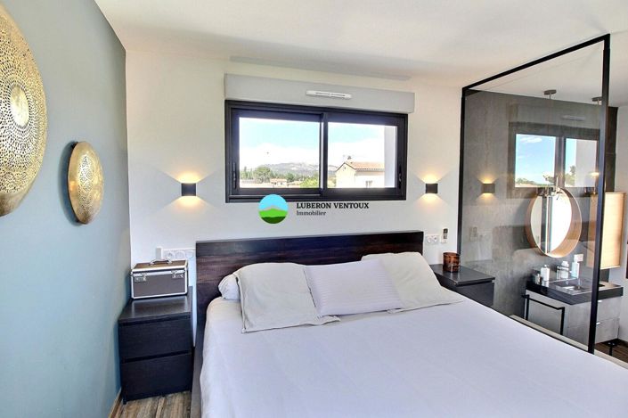 Image No.10-6 Bed House for sale