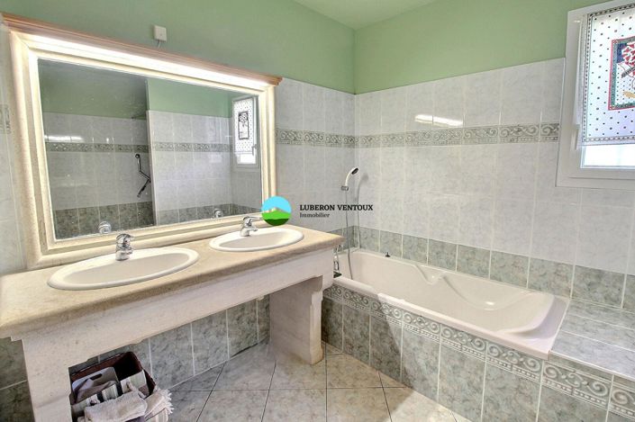 Image No.10-3 Bed House for sale