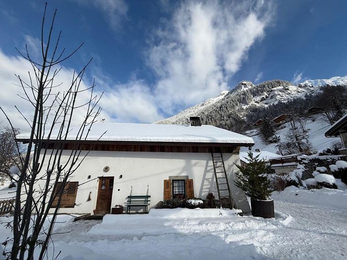 Image No.16-5 Bed Property for sale