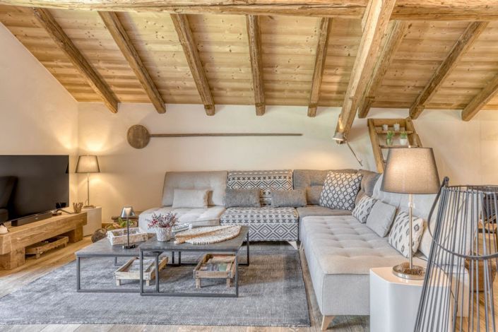 Image No.6-5 Bed Property for sale