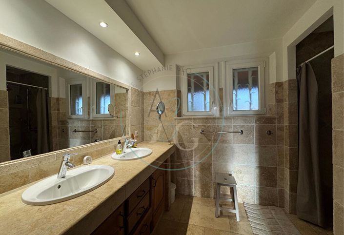 Image No.8-Maison de 3 chambres à vendre à Cogolin