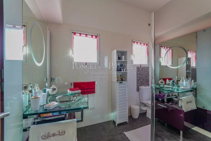 Image No.14-4 Bed House for sale