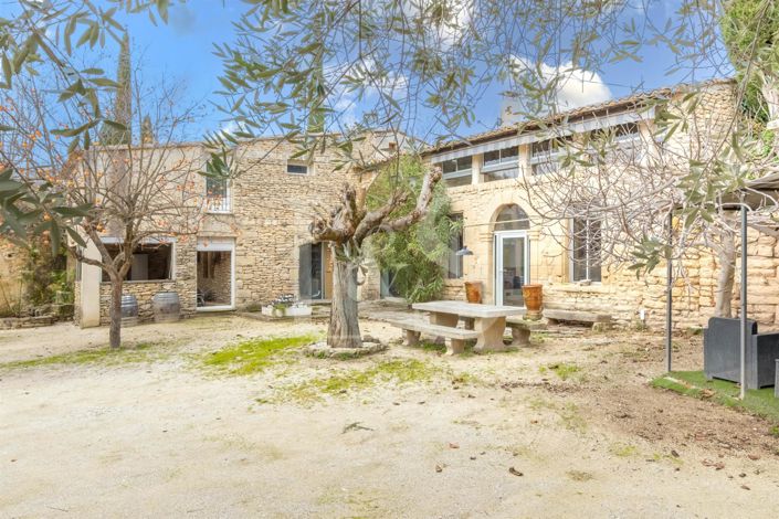 Image No.5-6 Bed House for sale