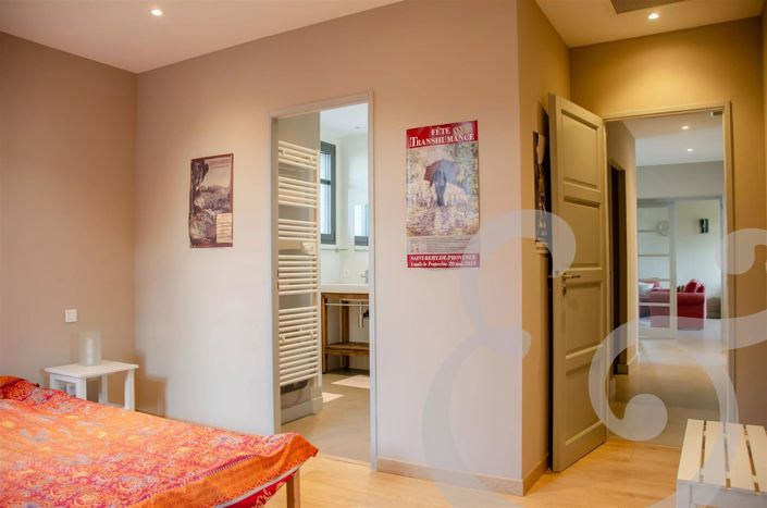 Image No.8-3 Bed Apartment for sale