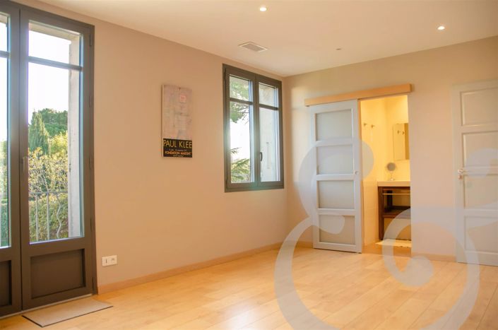 Image No.9-3 Bed Apartment for sale