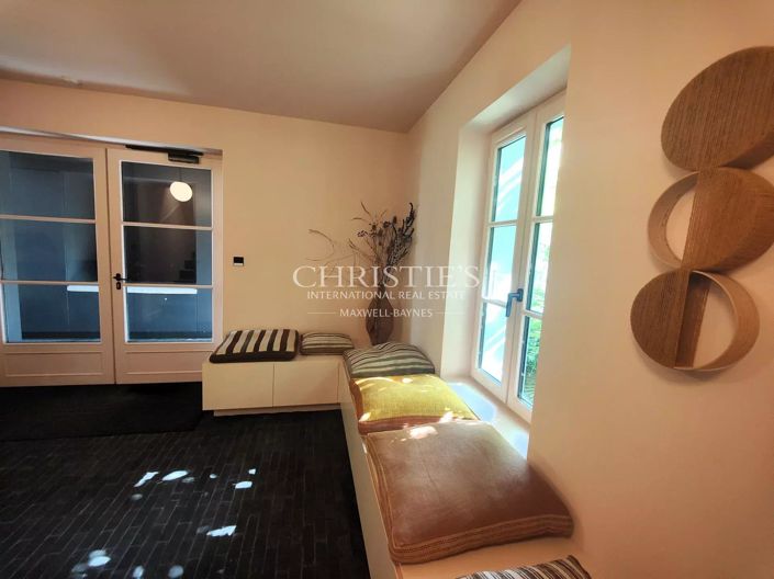 Image No.11-6 Bed House for sale