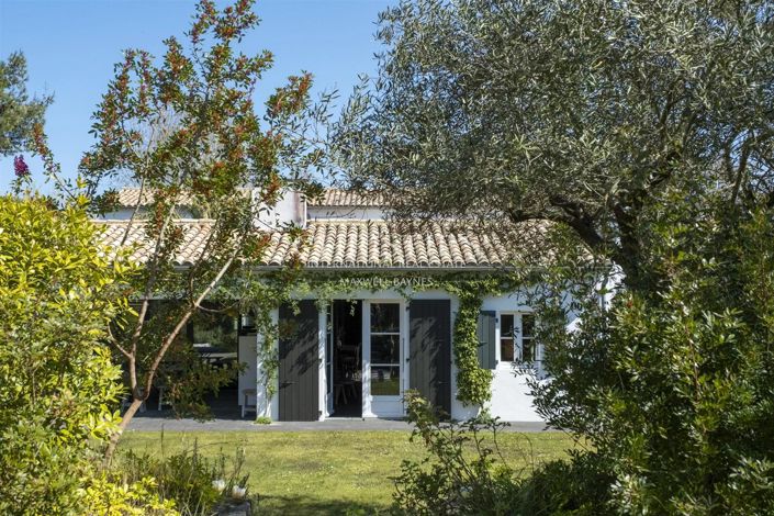 Image No.7-6 Bed House for sale