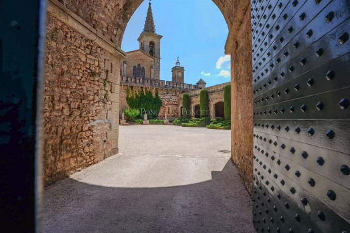 Image No.6-Maison de 14 chambres à vendre à Uzès