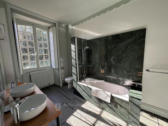 Image No.29-16 Bed House for sale