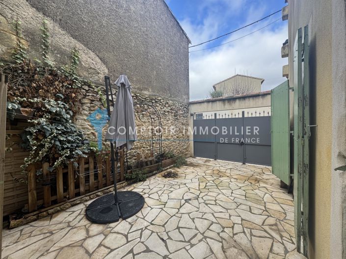 Image No.11-3 Bed House for sale