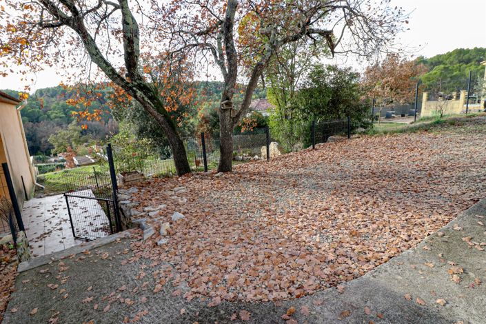 Image No.19-3 Bed House for sale