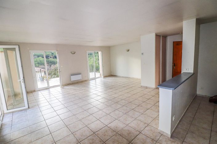 Image No.6-3 Bed House for sale