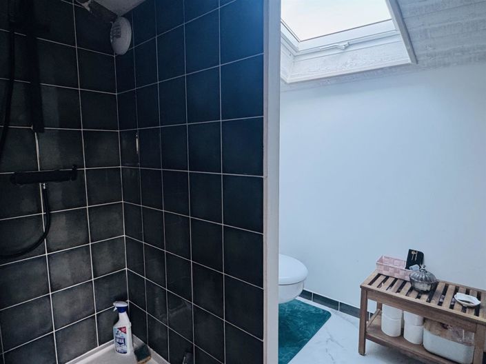 Image No.27-3 Bed House for sale