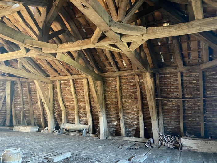 Image No.18-7 Bed House for sale