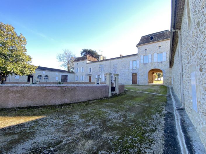 Image No.19-7 Bed House for sale