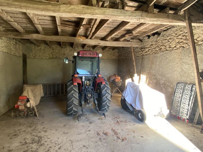 Image No.25-7 Bed House for sale