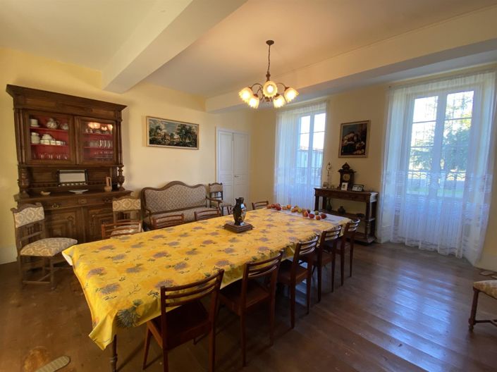 Image No.6-7 Bed House for sale