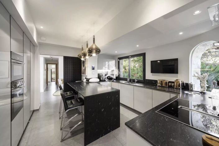 Image No.8-Maison de 4 chambres à vendre à Cannes